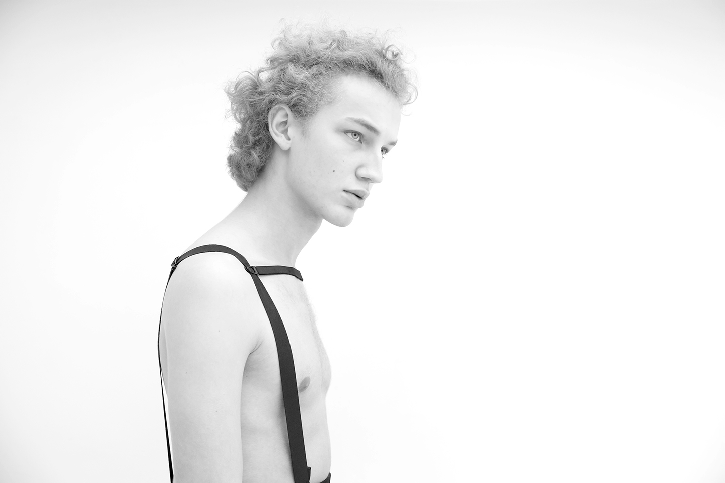 black and white portrait shot by Namiko Kitaura